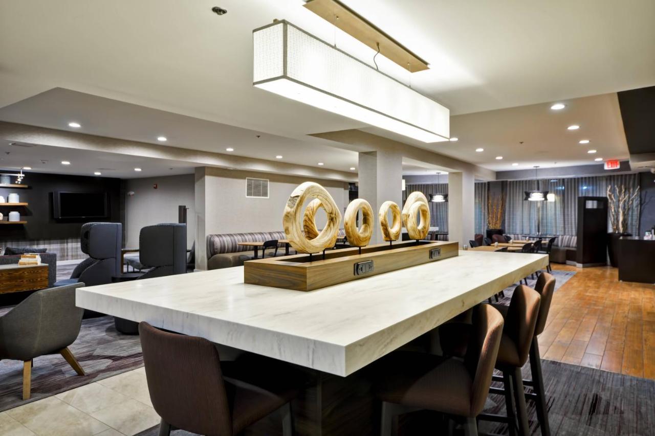 Courtyard By Marriott Jacksonville Airport/ Northeast Экстерьер фото