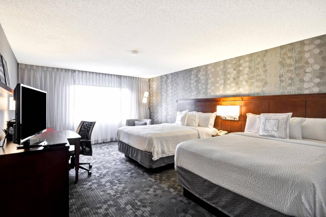 Courtyard By Marriott Jacksonville Airport/ Northeast Экстерьер фото