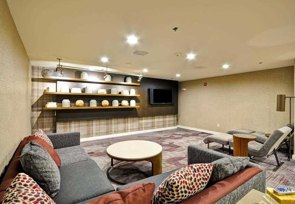 Courtyard By Marriott Jacksonville Airport/ Northeast Экстерьер фото