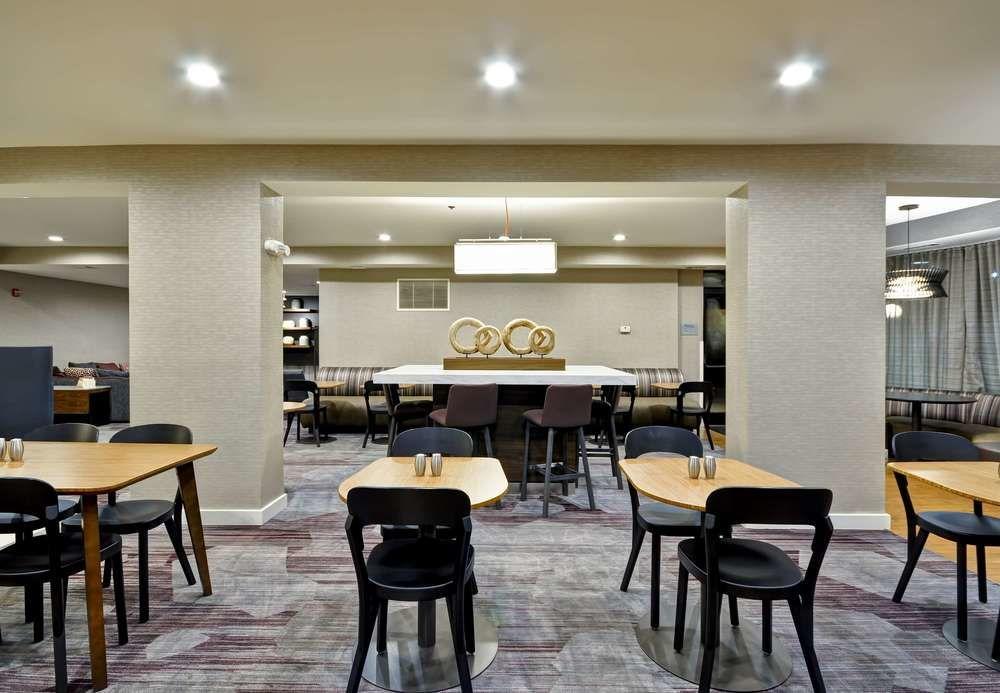 Courtyard By Marriott Jacksonville Airport/ Northeast Экстерьер фото