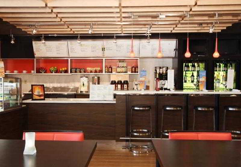 Courtyard By Marriott Jacksonville Airport/ Northeast Экстерьер фото