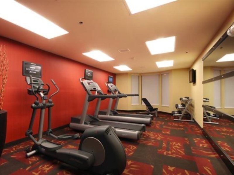 Courtyard By Marriott Jacksonville Airport/ Northeast Экстерьер фото