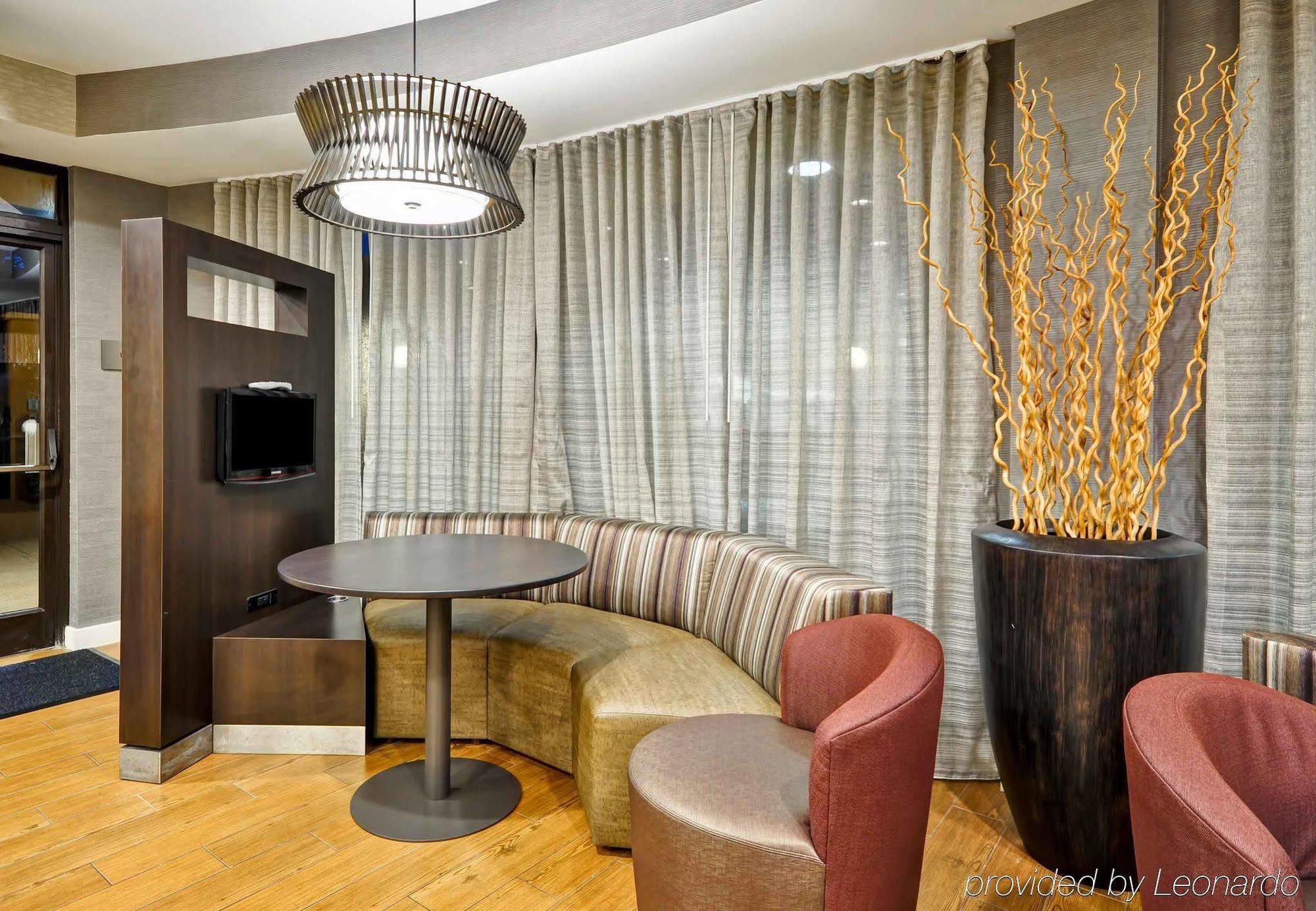 Courtyard By Marriott Jacksonville Airport/ Northeast Экстерьер фото